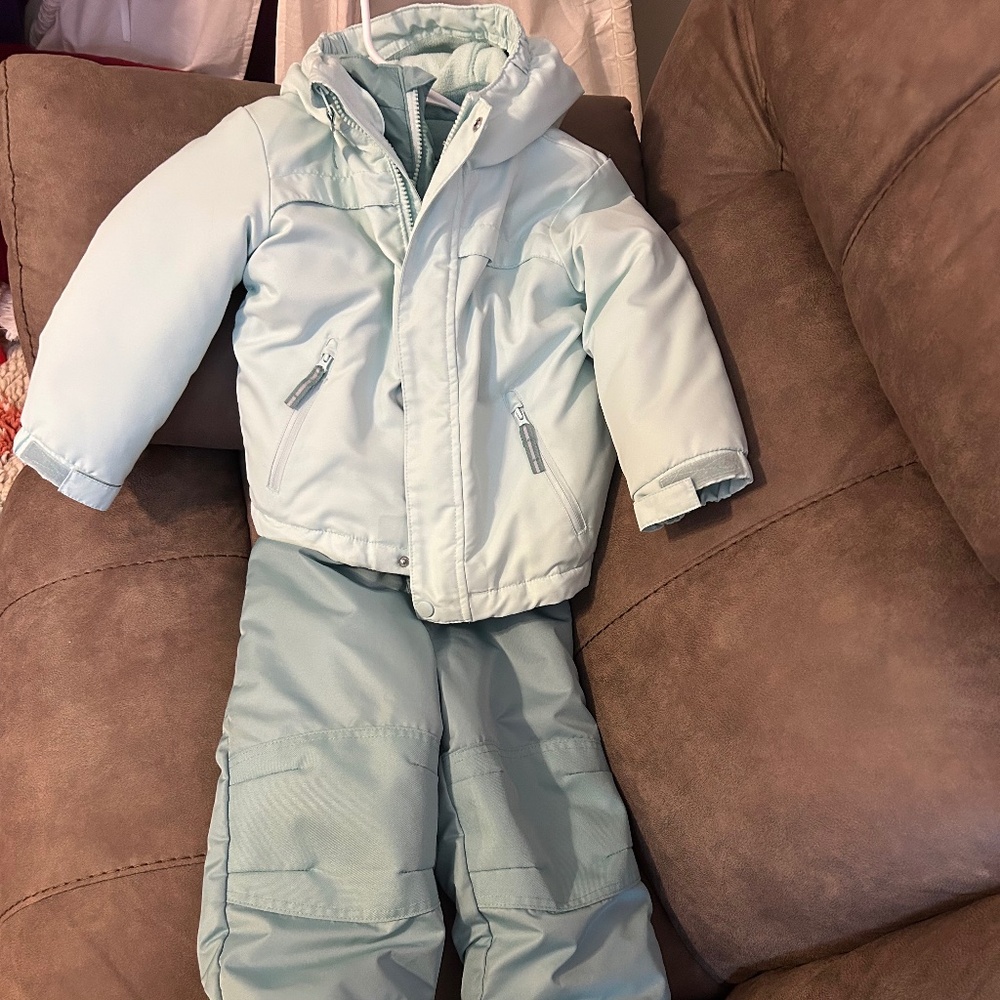 Kids ski suit